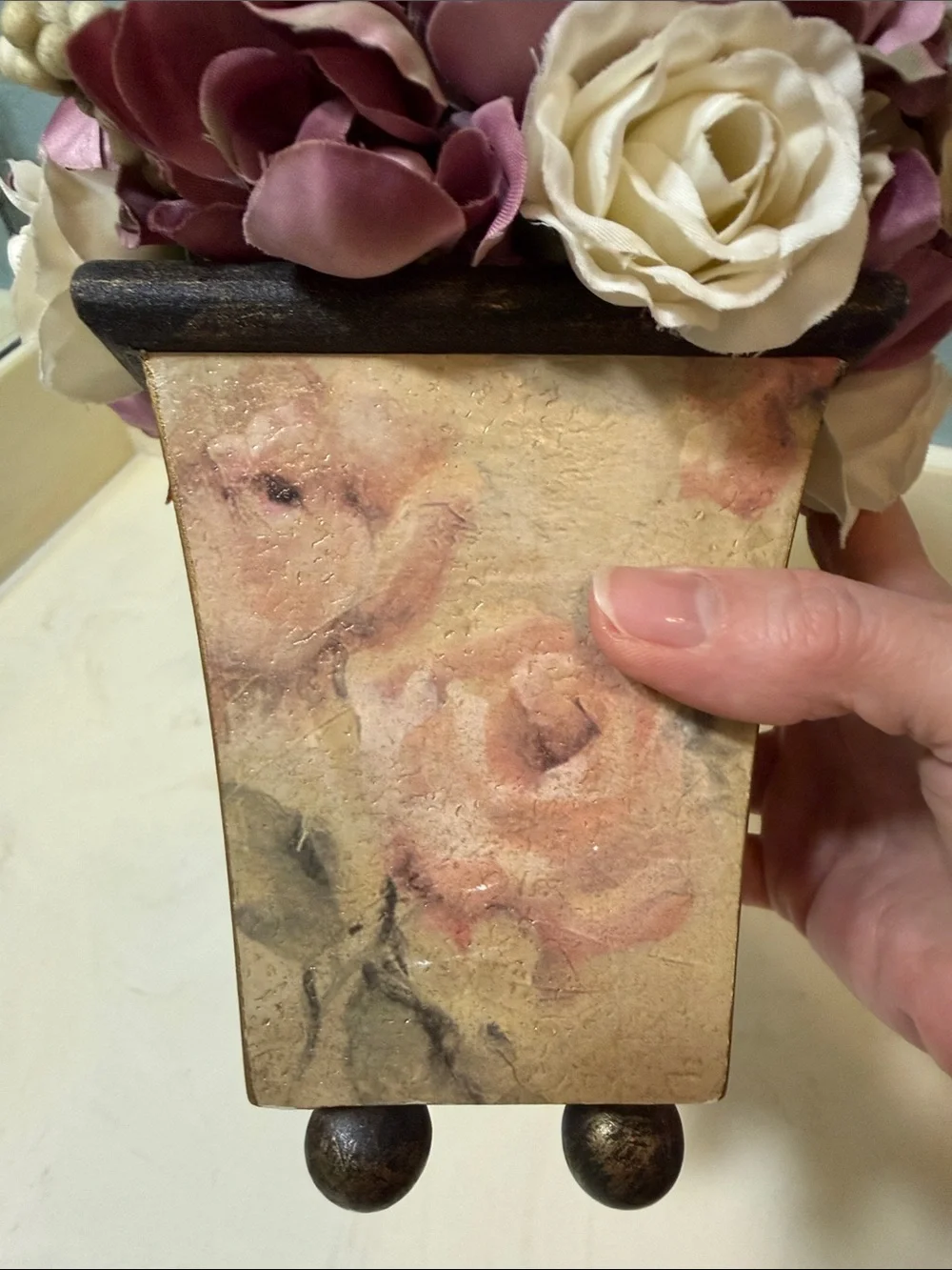 Artificial Flower Arrangement in Mauve and Cream Decorative Vase